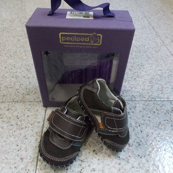 NWB PEDIPED Infant shoe soft soled leather Christopher Brown 1090 X-small 0-6mon - Picture 1 of 5